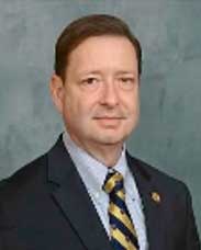 Dr. Armando Salas Amaro