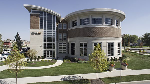 this is a horizontal exterior photo of Indiana Tech Law School