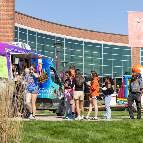 Food Truck on Campus